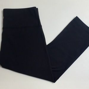 Lululemon Luxtreme Yoga Crops Black Size 6